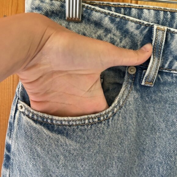 Levi's Superlow Low Rise Relaxed Fit Straight Leg Jeans - Picture 4 of 11